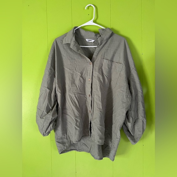 Fashion Nova Button Up Shirt - Picture 1 of 1